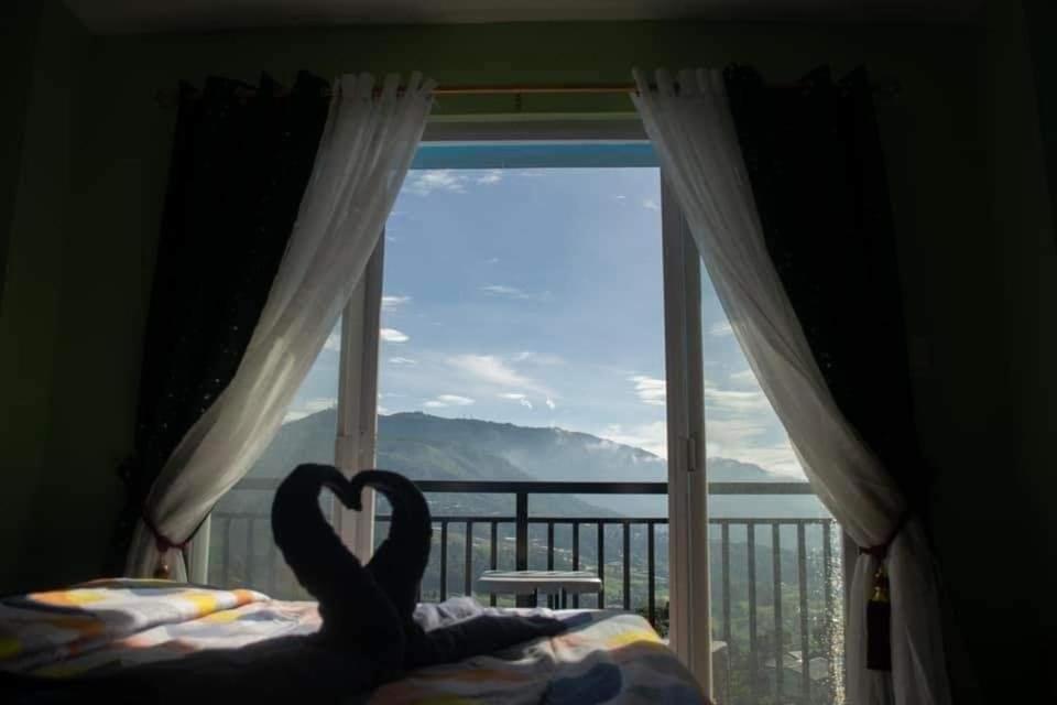Mountain And Sunsetview Baguio Residences Baguio City Camera foto