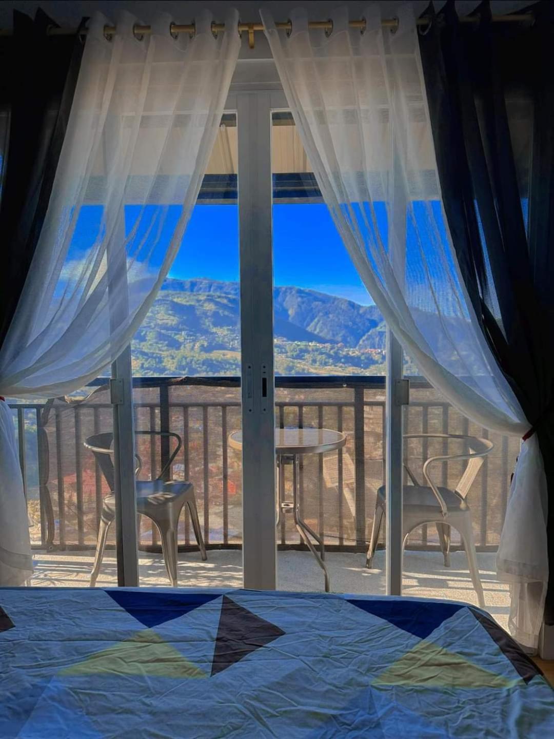 Mountain And Sunsetview Baguio Residences Baguio City Camera foto