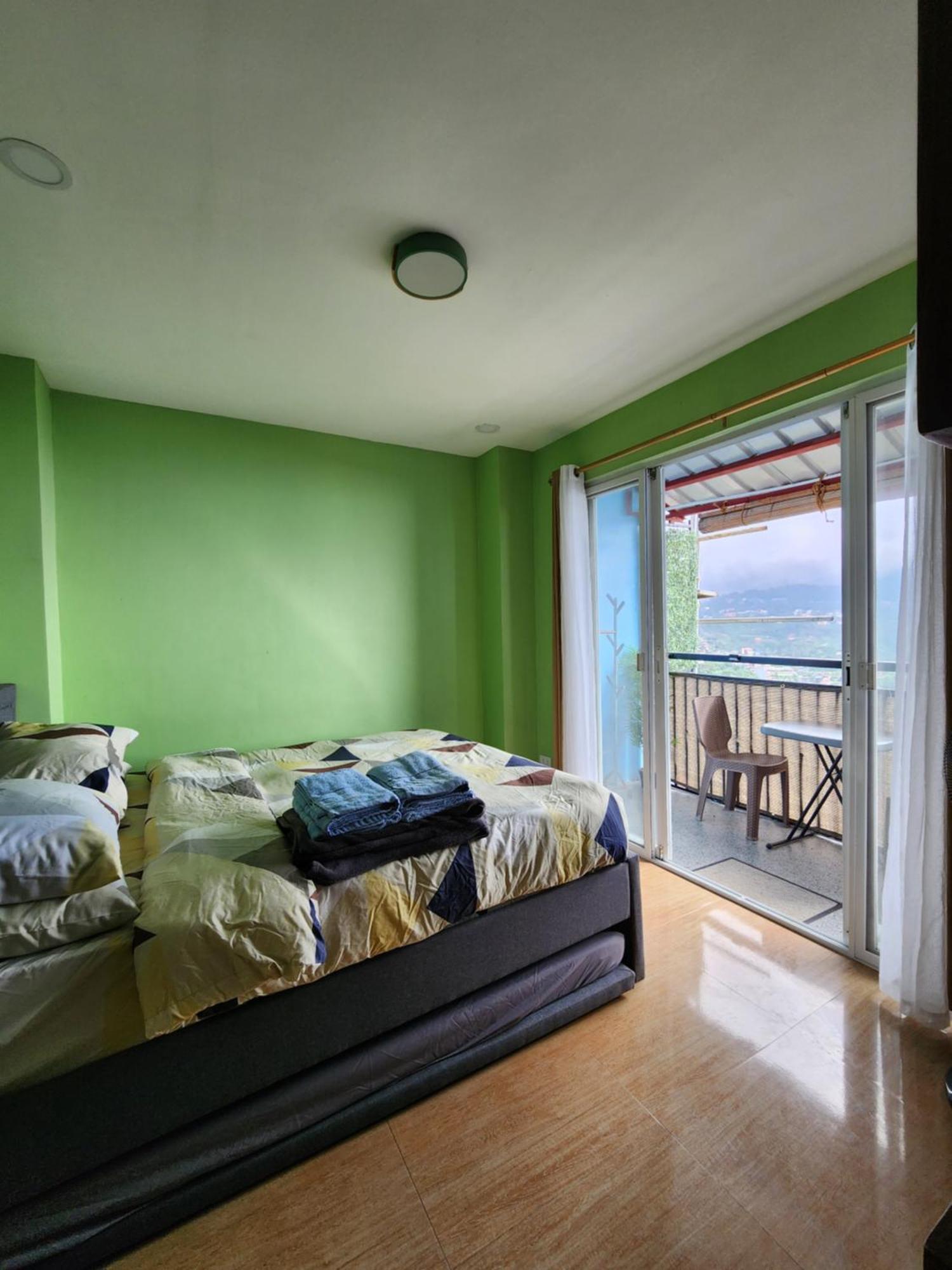 Mountain And Sunsetview Baguio Residences Baguio City Camera foto